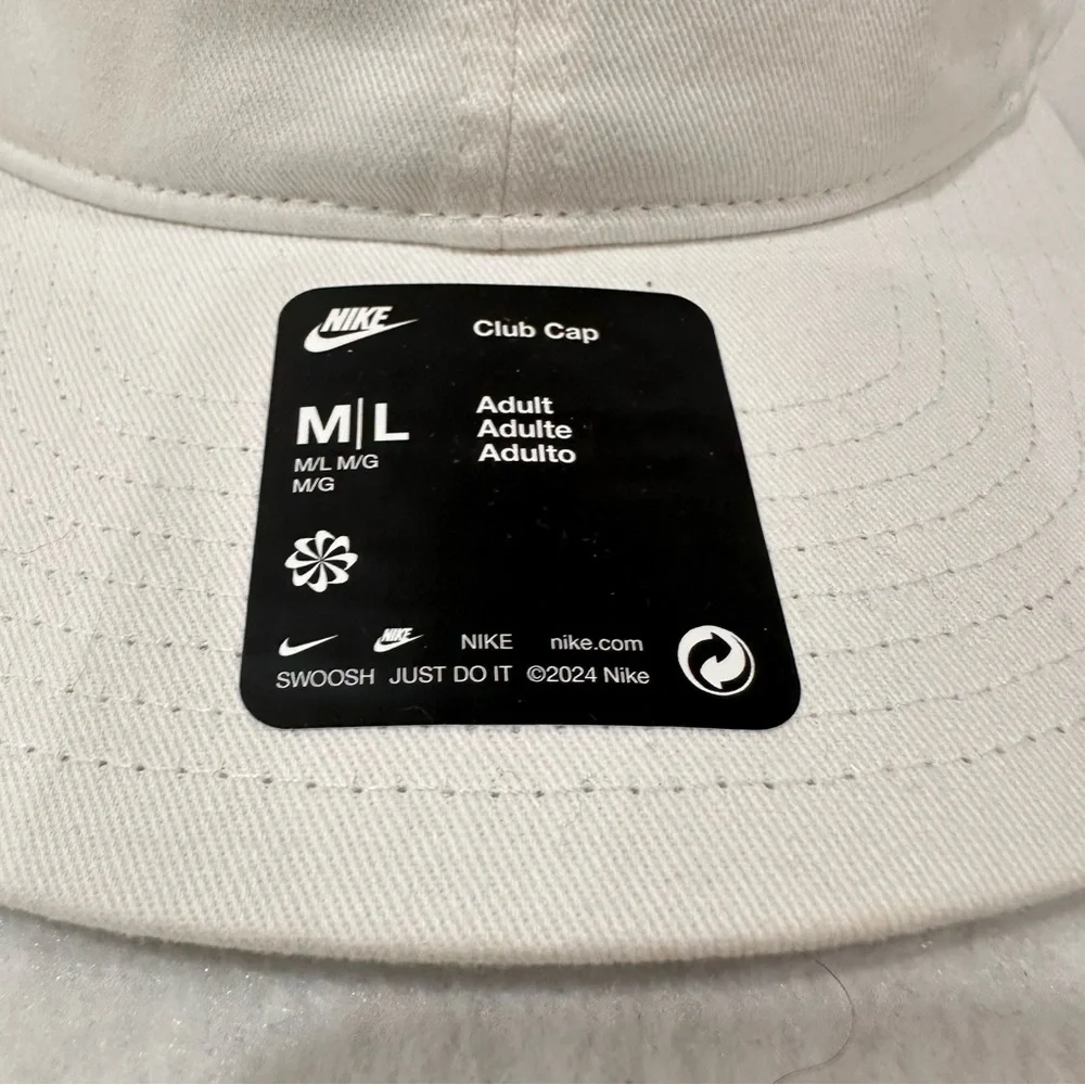 White Nike Club Cap